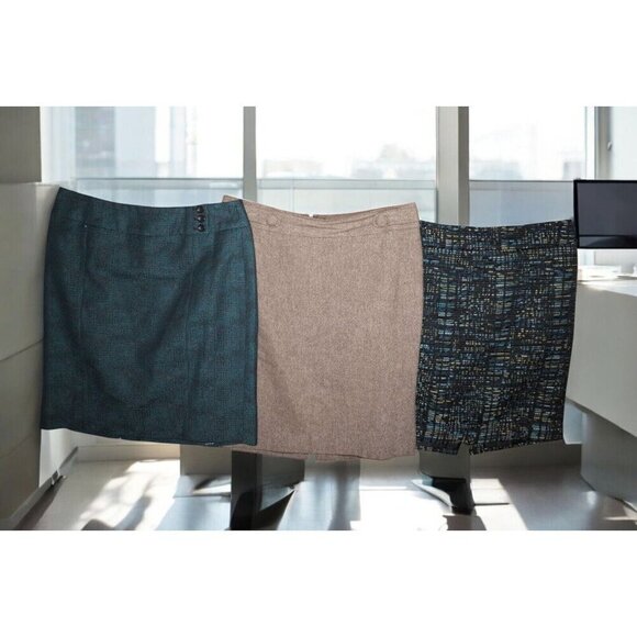 Women's Skirt Bundle - Ann Taylor, Textured Tweed, Plaid - Size 6P - Picture 2 of 16
